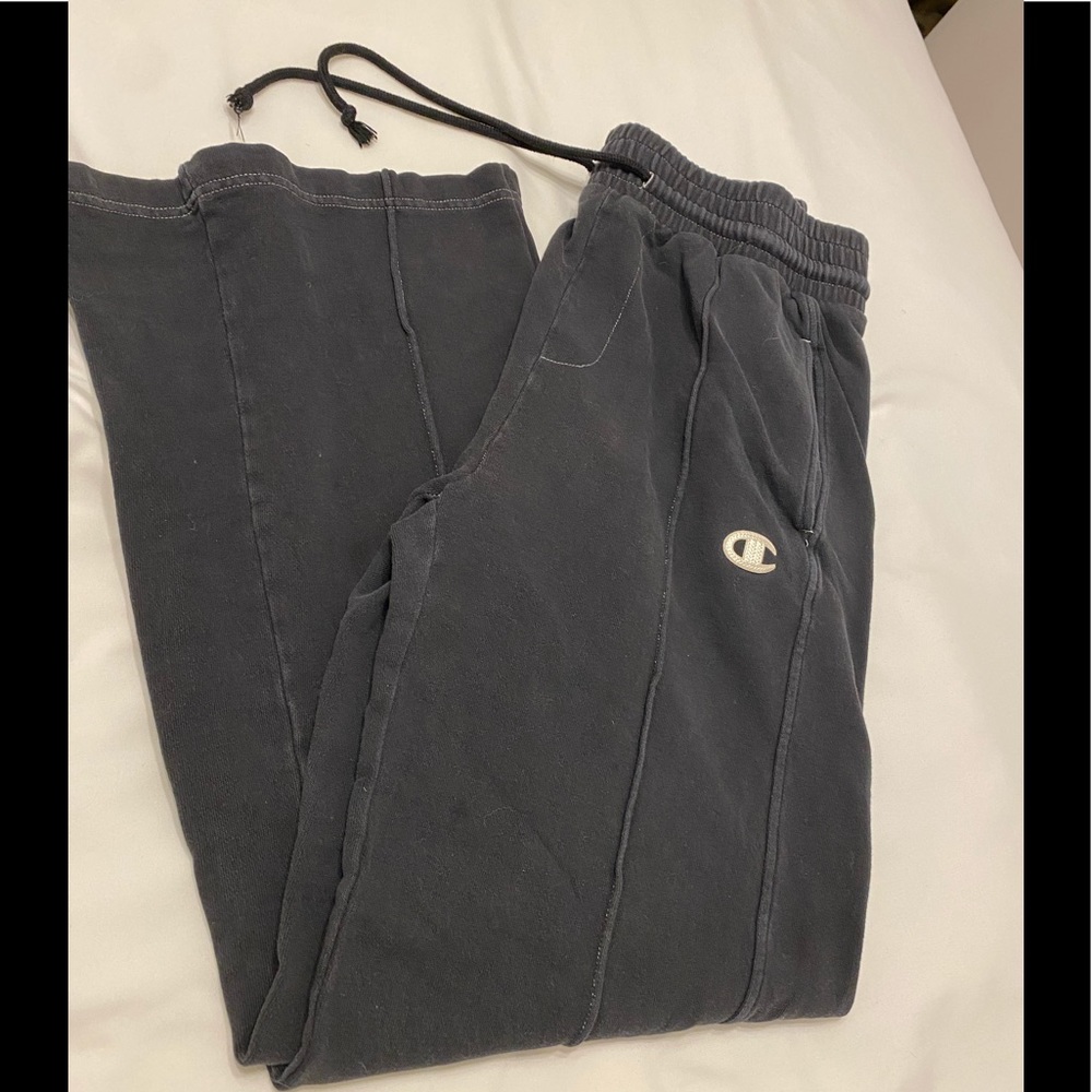 Champion - Size M - Wide Leg Sweats